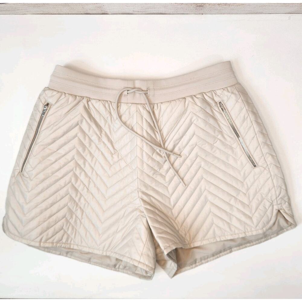 NWOT ATHLETA Apres Quilted DOWN Ski Hiking Shorts Zip Pockets Beige Size 8